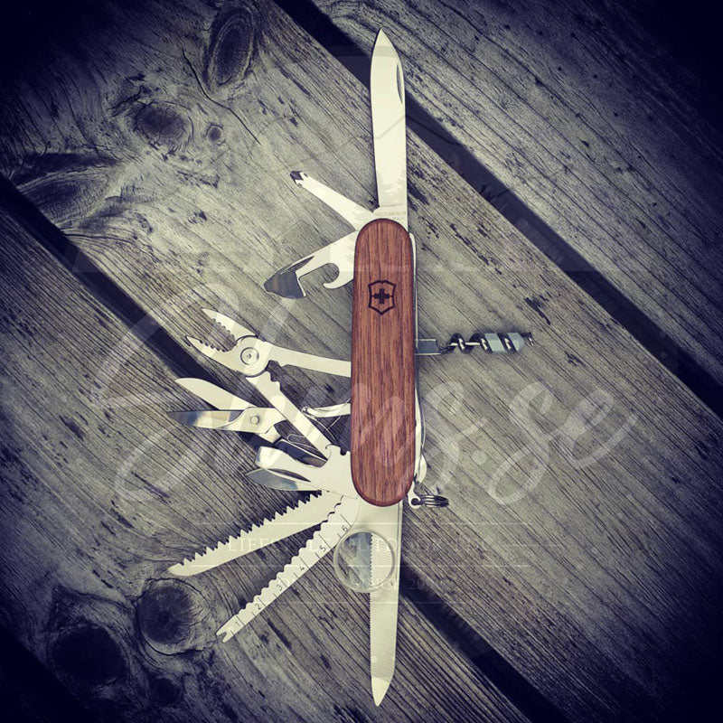 Victorinox Swiss Champ Wood 91Mm - Valnöt