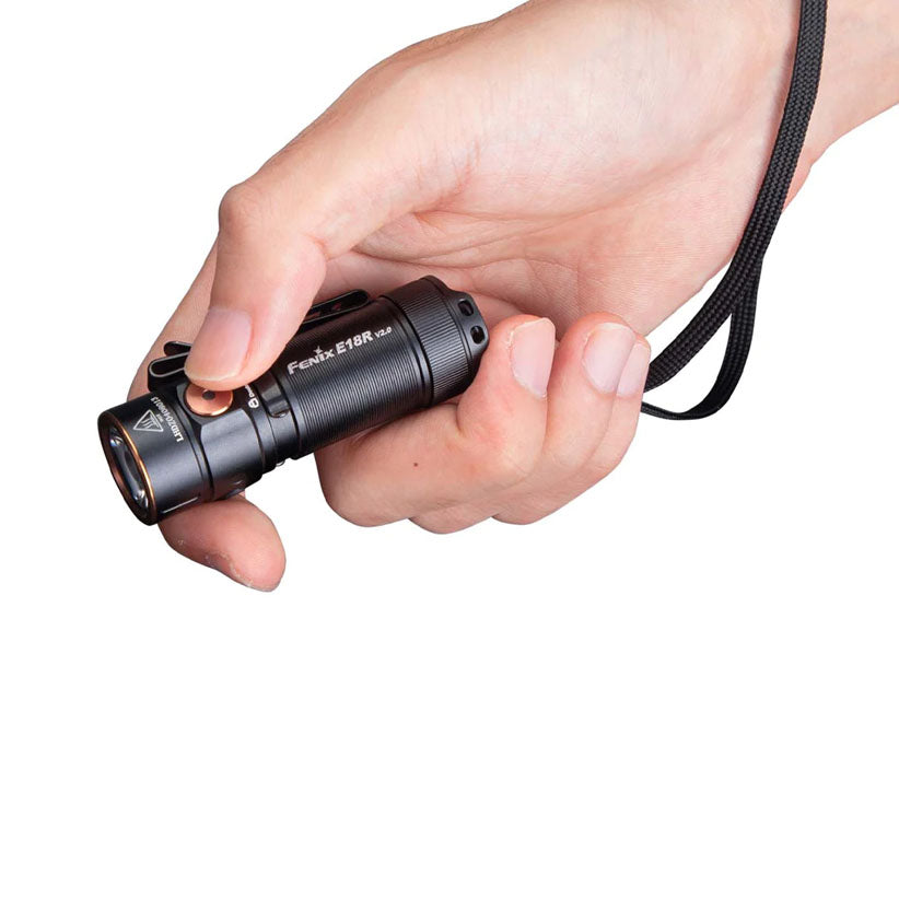 Fenix E18R V2.0 - Ficklampa Med 5-1200 Lumen