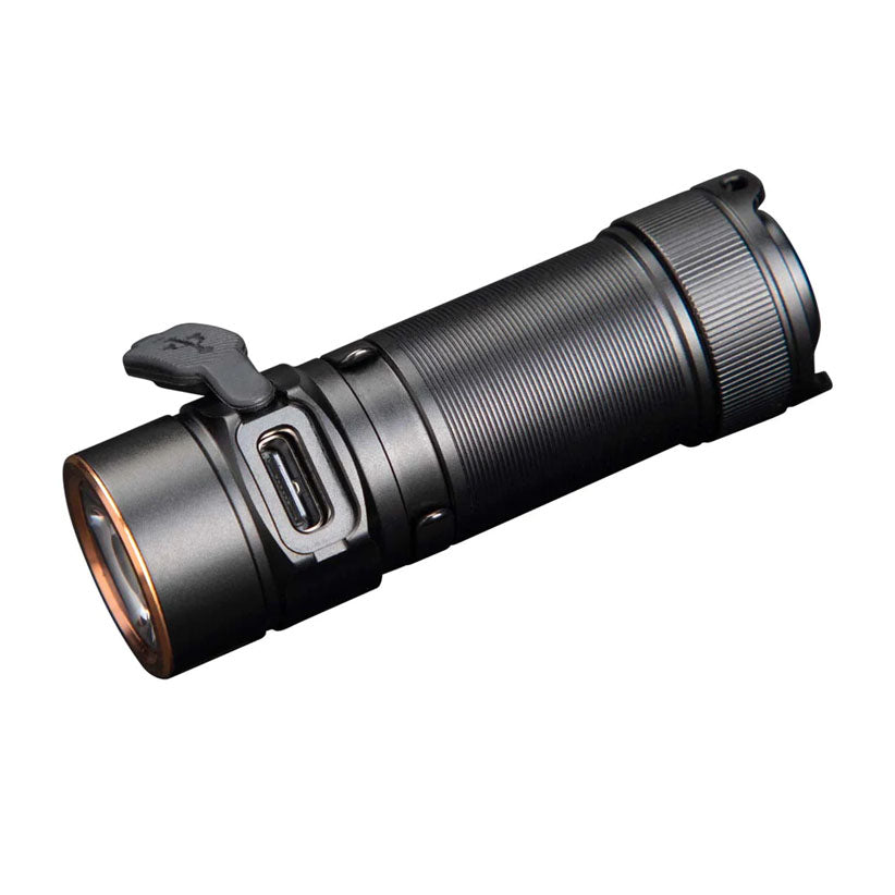 Fenix E18R V2.0 - Ficklampa Med 5-1200 Lumen