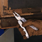 NexTool Flagship Captain Using The Plier SLIMS.SE