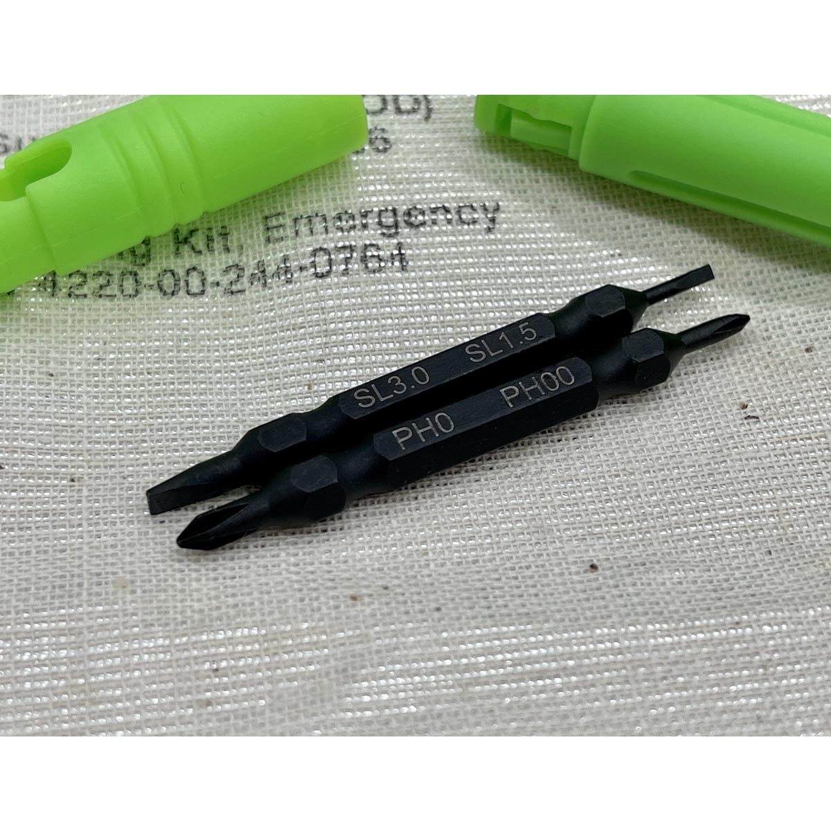 Maratac 1x4 Technician's Pocket Screw Driver - Mejsel Med 2 Dubbelsidiga Bits - NÄRBILD MEDFÖLJANDE  BITSEN