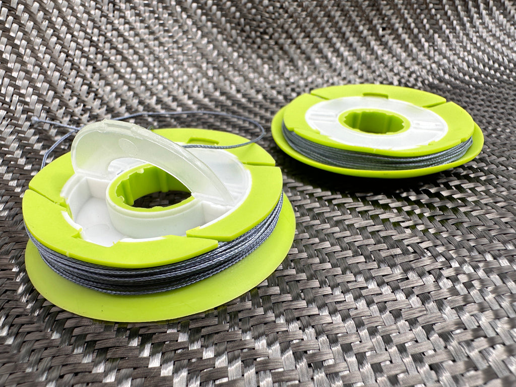 Maratac Armada-Weave - 27 Feet / 130lbs Test + Silicone Storage Dispenser - 8 Meter Armadatråd Med Hållare