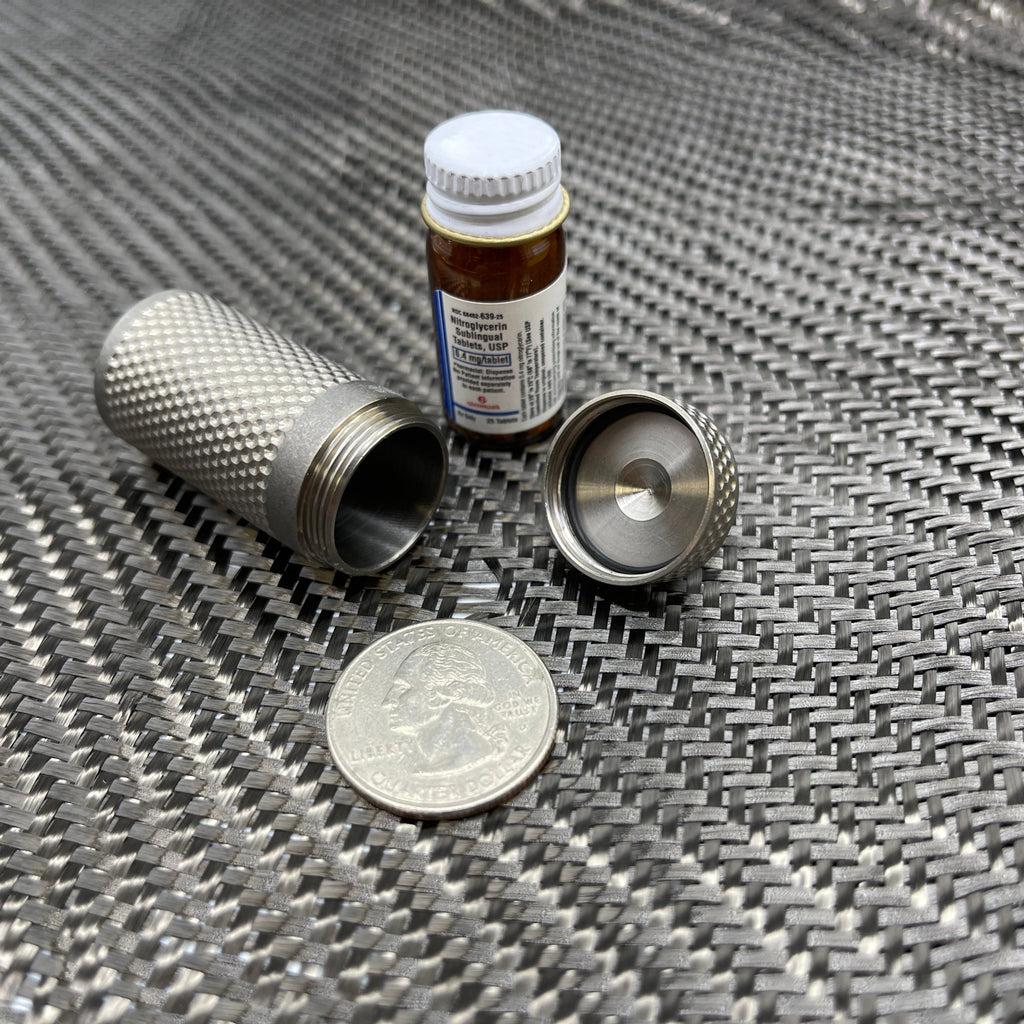 Maratac XL Piccolo Nitro Vault Titanium Capsule V2 medicin bottle and coin SLIMS.SE