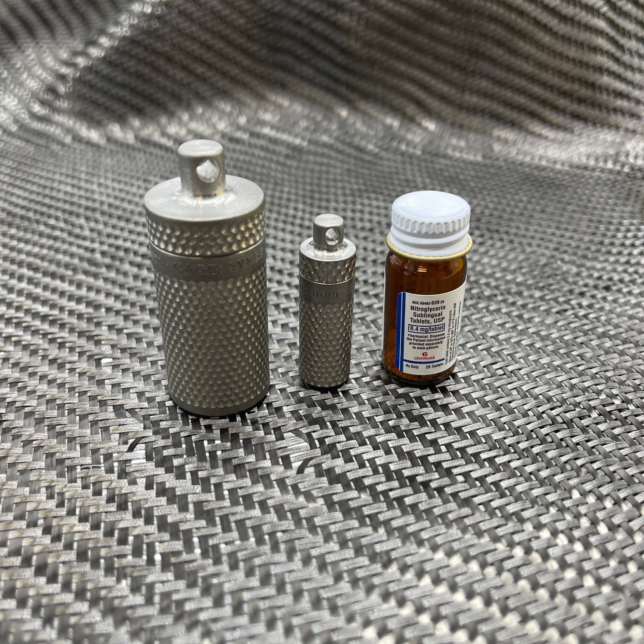 Maratac XL Piccolo Nitro Vault Titanium Capsule V2, Picolo and nitro bottle size SLIMS.SE