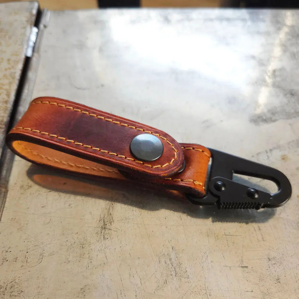 MIN Leathercraft Keyhanger - Nyckelhängare av Läder - Dark MIN LEATHERCRAFT