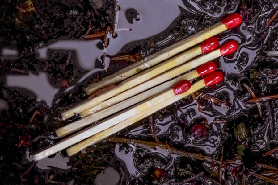 UCO Vattentåliga Tändstickor 40 Stycken I Tändsticksask - 4-Pack