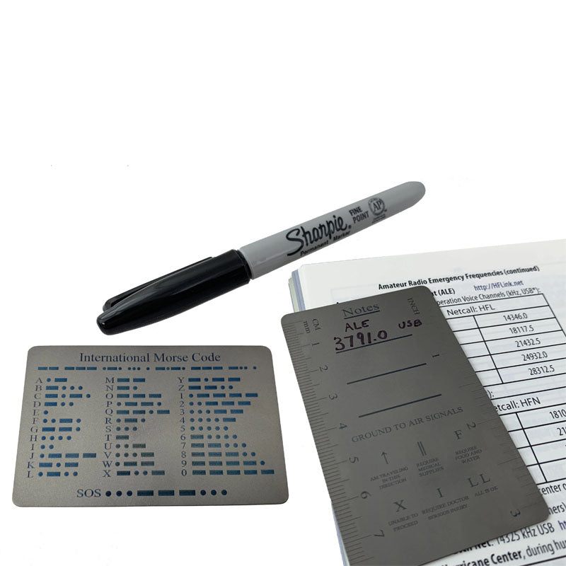 Maratac Titanium COMM Card International Morse Code SOS Notes Measurements - Kort Av Titan