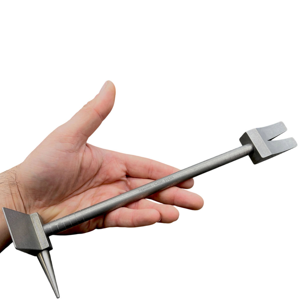 Maratac 12 Hooligan Tool XL Titanium Pry Bar - Bräckjärn Av Titan - SLIMS.SE - storleksbild med hand