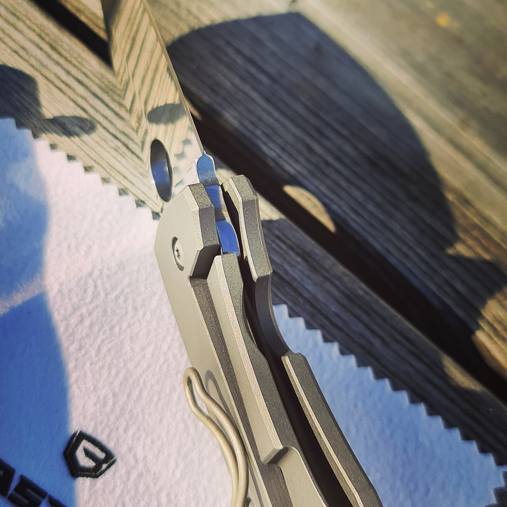 Spyderco Techno 2 CTS-XHP Titanium Frame Lock