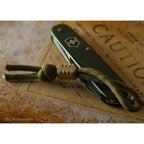 TEC Accessories S1 Lanyard Bead - VÄLJ MATERIAL - SLIMS.SE - BRASS WITH VICTORINOX ALOX