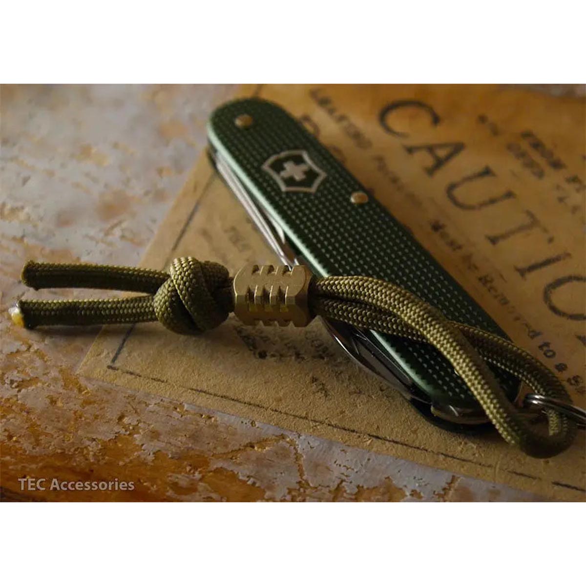 TEC Accessories S1 Lanyard Bead - VÄLJ MATERIAL - SLIMS.SE - BRASS WITH VICTORINOX ALOX